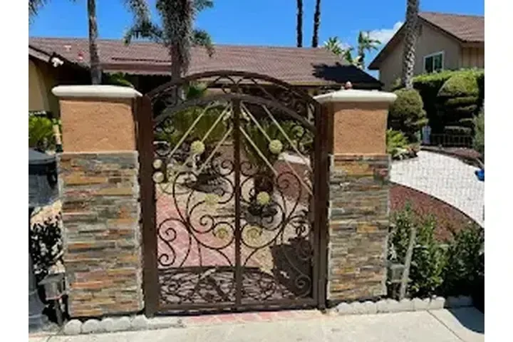 SON&FATHERS IRON WORK image 9