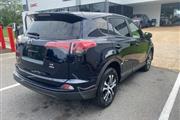 $21999 : PRE-OWNED 2018 TOYOTA RAV4 LE thumbnail