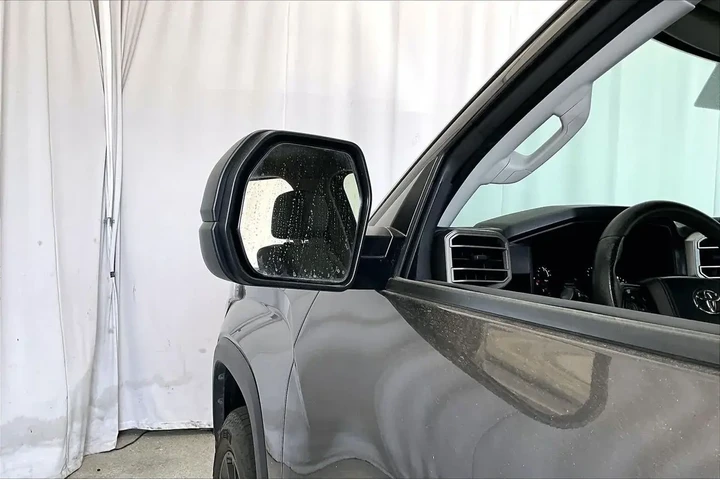 $39991 : Toyota Tundra 2023 4x2 SR5 4 image 9