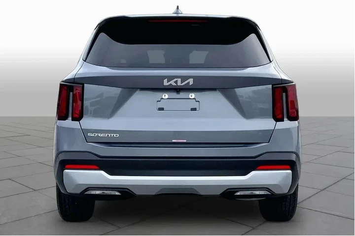 $29995 : Kia Sorento 2025 LX 4dr SUV image 5