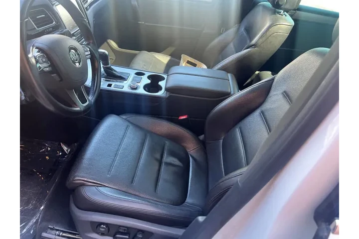 $19999 : 2017 Touareg V6 Wolfsburg image 10