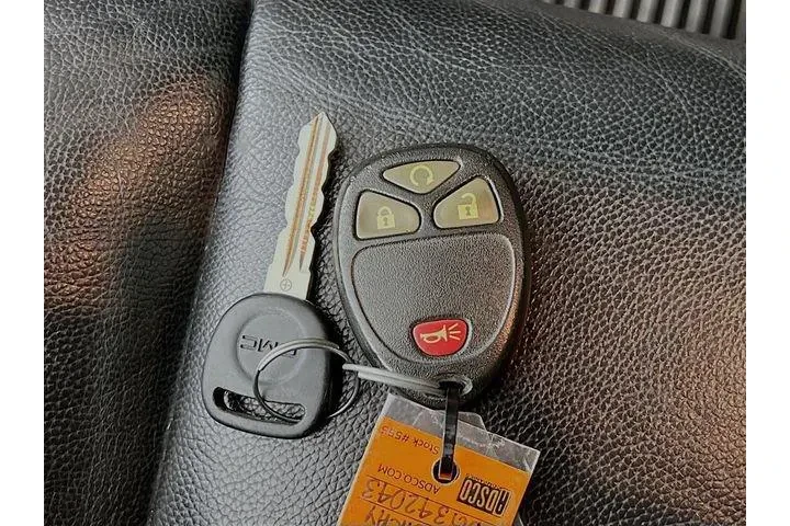 $23975 : GMC Sierra 1500 2013 4x4 SLE image 10