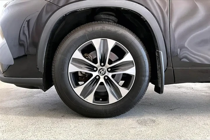 $30691 : Toyota Highlander 2022 AWD X image 6