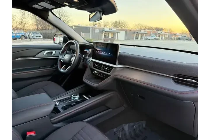 $39451 : Ford Explorer 2025 ST-Line 4 image 8