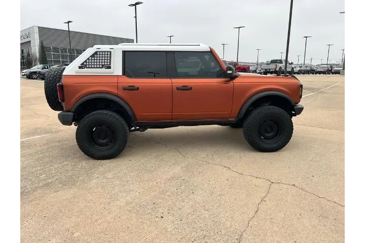 $39887 : Ford Bronco 2021 4x4 Outer B image 8