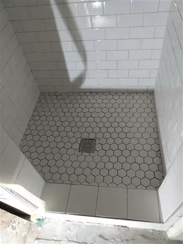 EXPERTO EN TILE SHOWERS image 4