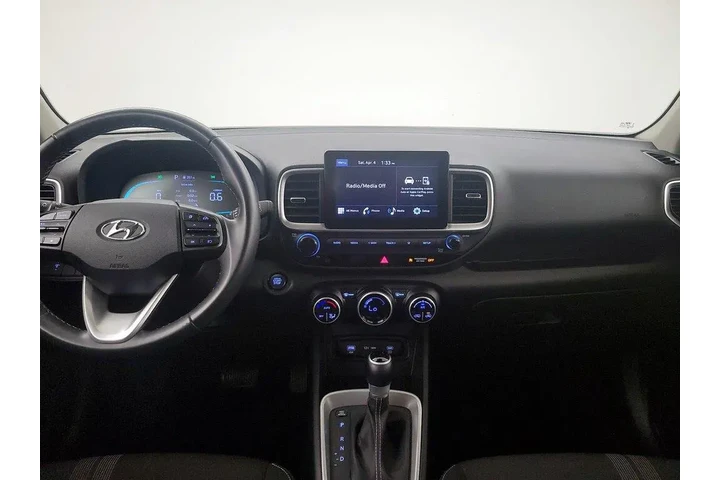$20998 : Hyundai VENUE 2024 SEL 4dr C image 9