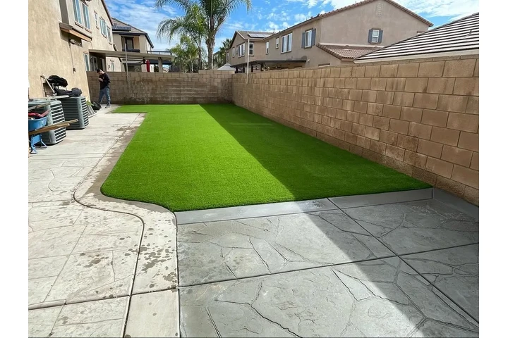 Artificial turf image 3