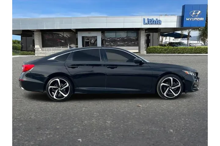 $16799 : Honda Accord 2018 Sport 4dr image 9