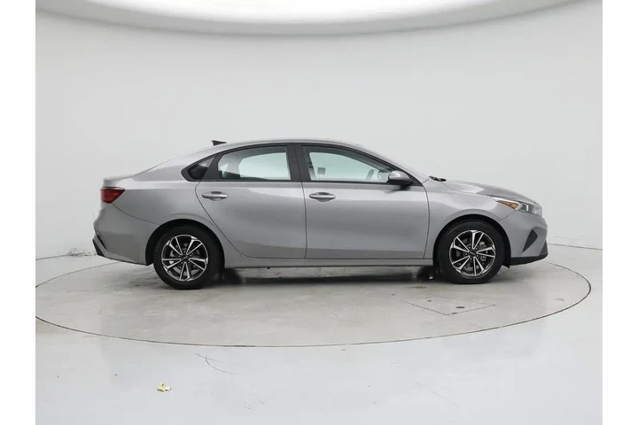$18998 : Kia Forte 2024 LXS 4dr Sedan image 7