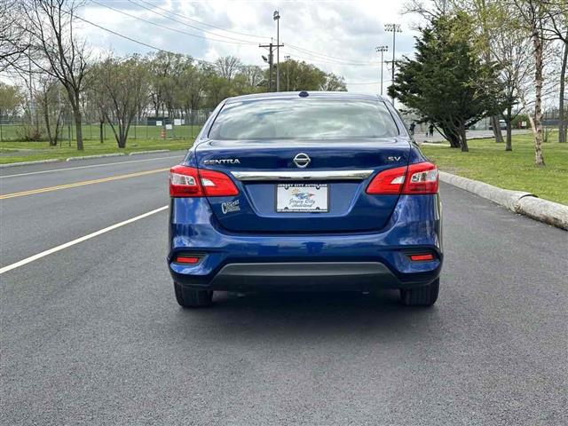 $11195 : 2018 Sentra SV image 8