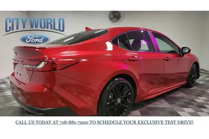 $27998 : Toyota Camry 2025 SE 4dr Sed image 8