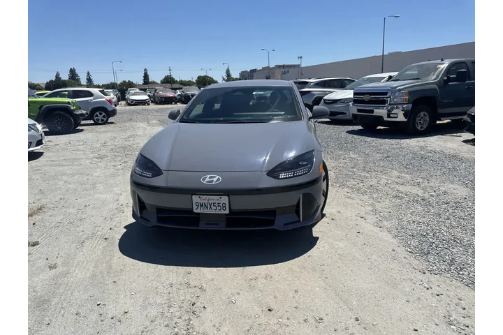 $23084 : Hyundai IONIQ 6 2024 SE 4dr image 4