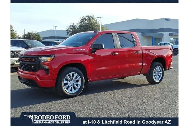 $28900 : Chevrolet Silverado 1500 202 image 1