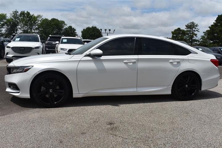 2019 Accord Sport image 3