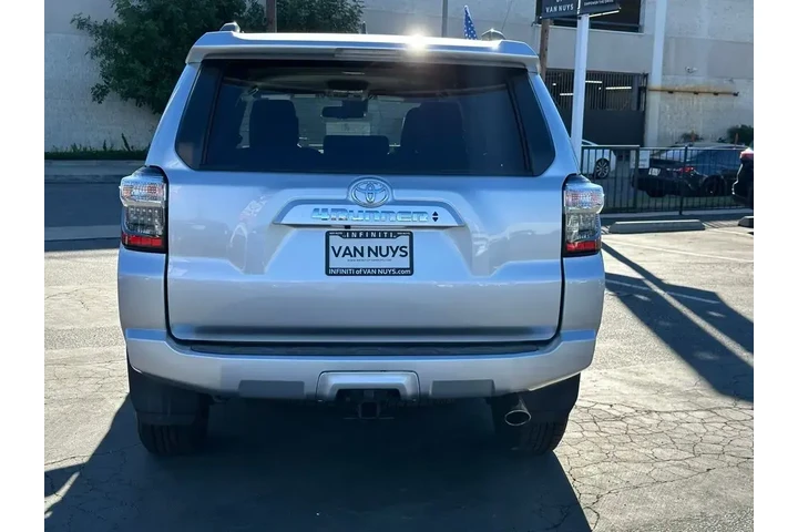 $36995 : Toyota 4Runner 2023 4x2 SR5 image 5