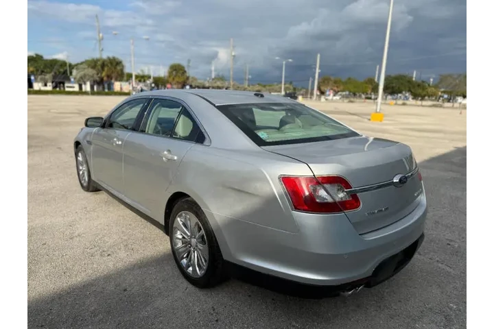 $8995 : 2010 Taurus Limited image 8