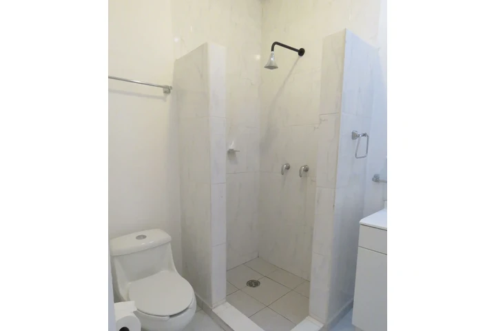 $2250000 : Venta Casa Paseos del Bosque image 8