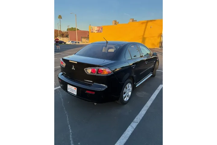 $6000 : Mitsubishi Lancer ES FWD image 1