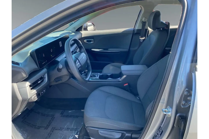 $29350 : Kia K4 2025 image 9