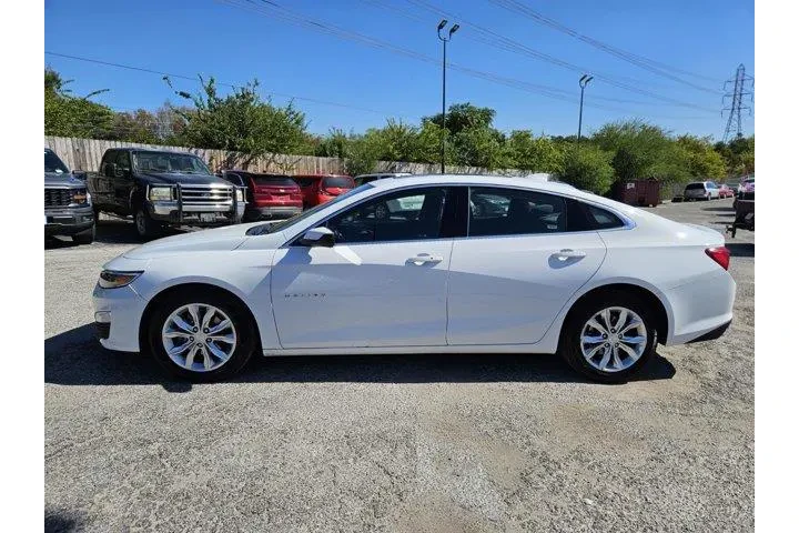 $19500 : Chevrolet Malibu 2024 LT 4dr image 6
