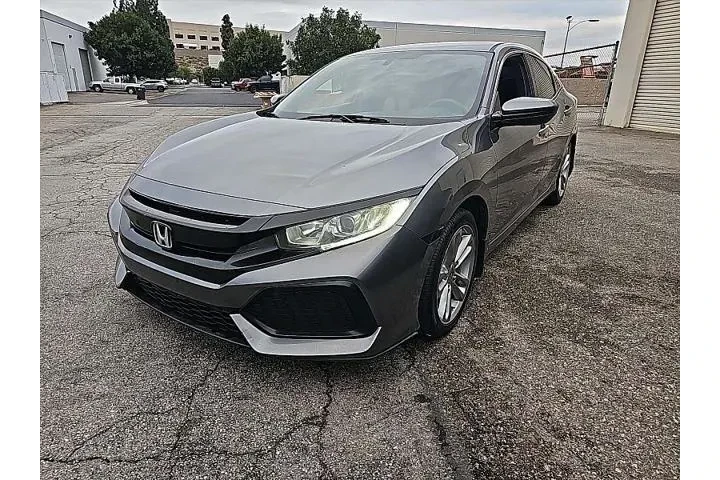 $20995 : Honda Civic 2018 LX 4dr Hatc image 5