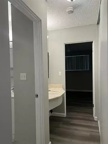 $1600 : 2bed 1Bathroom for RENT image 6