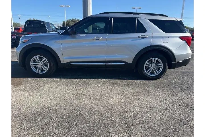 $26991 : Ford Explorer 2022 XLT 4dr S image 4