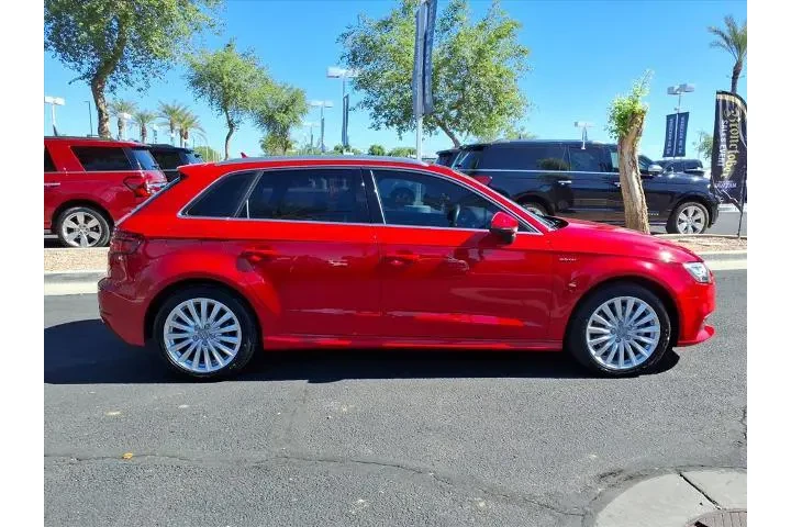 $18962 : Audi A3 Sportback e-tron 201 image 3