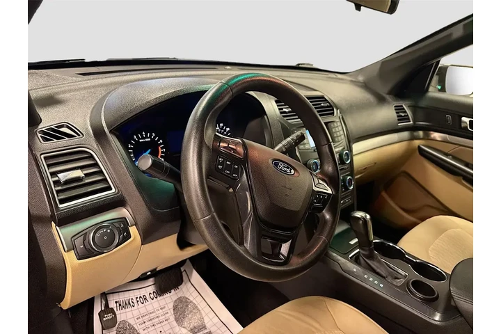 $11269 : Ford Explorer 2017 Base 4dr image 9