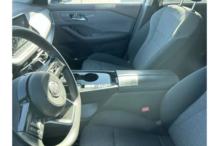 $19999 : Nissan Rogue 2023 SV 4dr Cro image 9