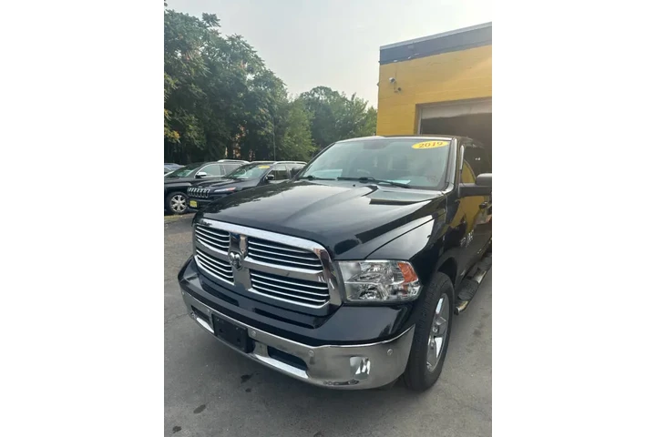 $16599 : 2019 RAM 1500 Classic Big Horn image 4