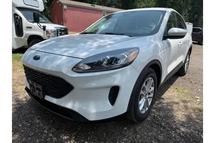 $17995 : 2021 Escape image 2