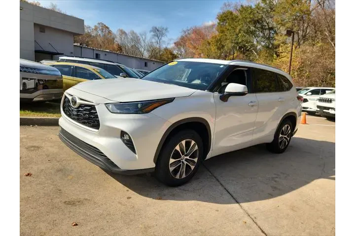 $32500 : Toyota Highlander 2022 XLE 4 image 1