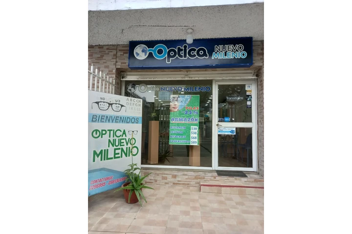 SE ALQUILA OPTICA AL NORTE image 2