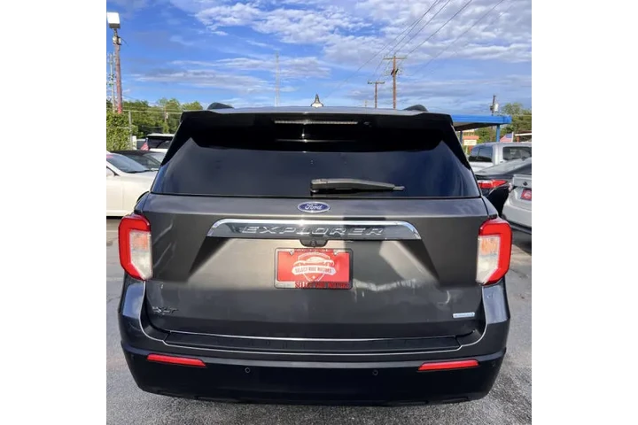 $21995 : 2020 Explorer XLT image 8