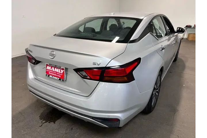 $17987 : Nissan Altima 2024 2.5 SV 4d image 3