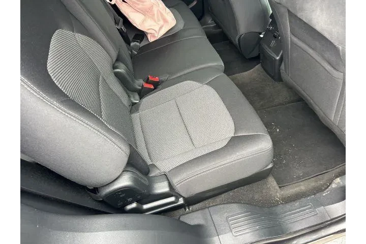 $18225 : Ford Explorer 2018 XLT 4dr S image 8