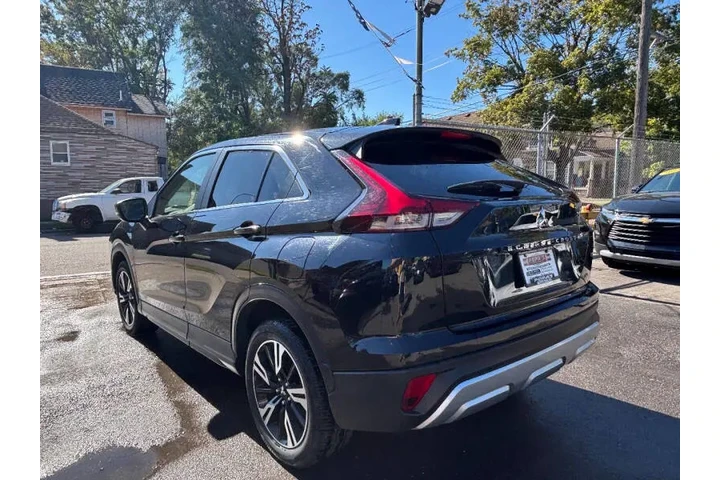 $22995 : 2024 Eclipse Cross SE image 6