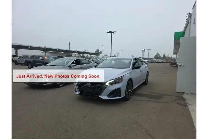 $20900 : Nissan Altima 2024 2.5 SR 4d image 3