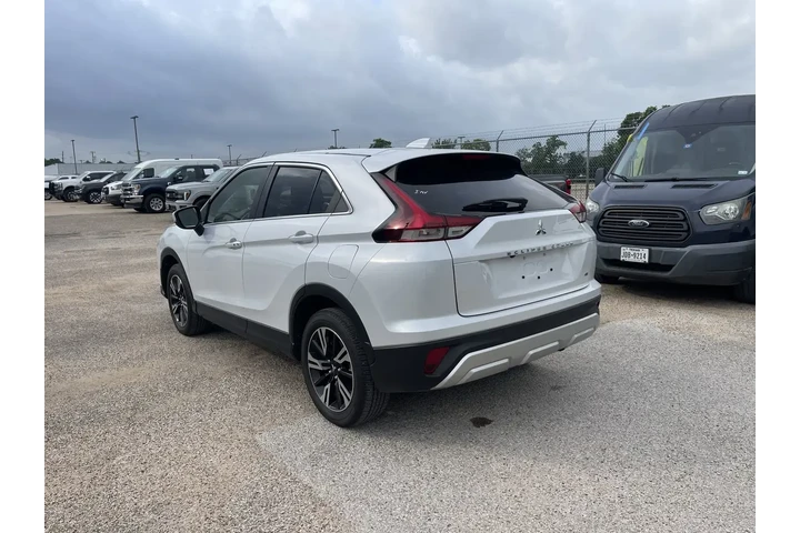 $20959 : Mitsubishi Eclipse Cross 202 image 4