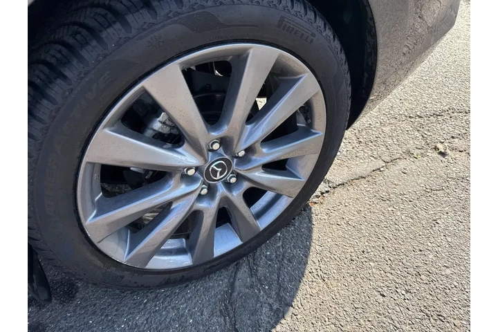 $23500 : Mazda Mazda3 Sedan 2024 2.5 image 9