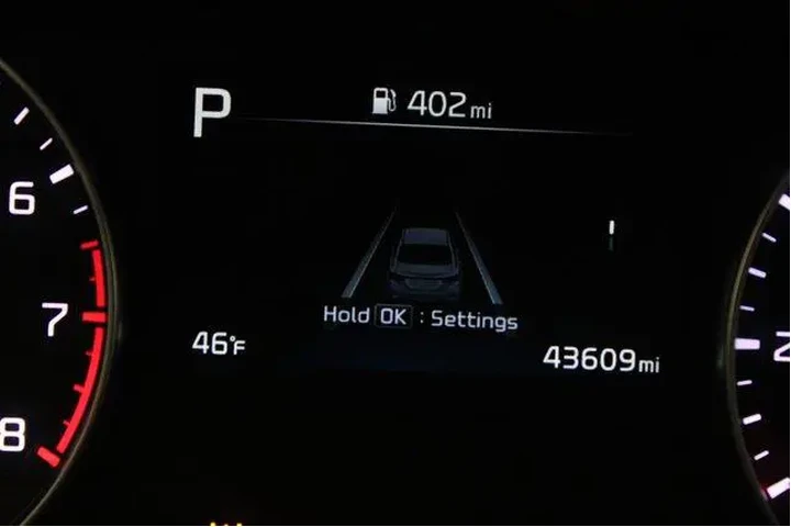 $17989 : Kia Forte 2023 LXS 4dr Sedan image 10