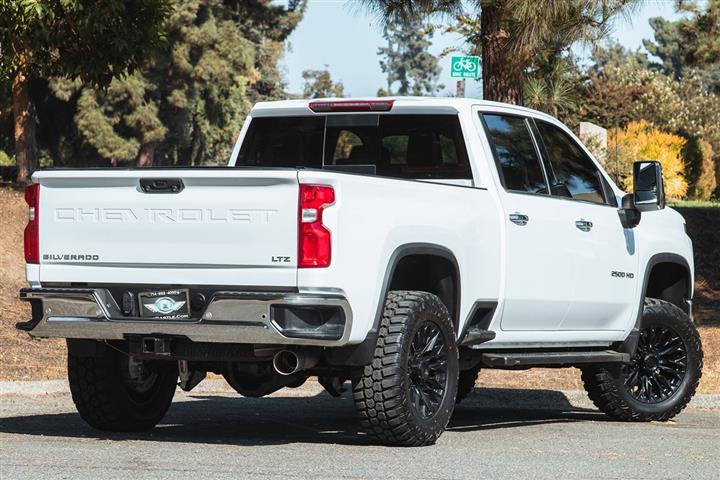 2022 Silverado 2500HD LTZ image 7