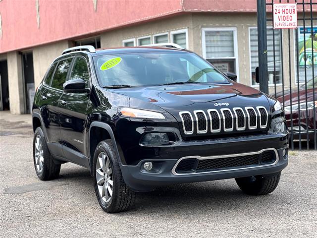 $13999 : 2017 Cherokee image 4