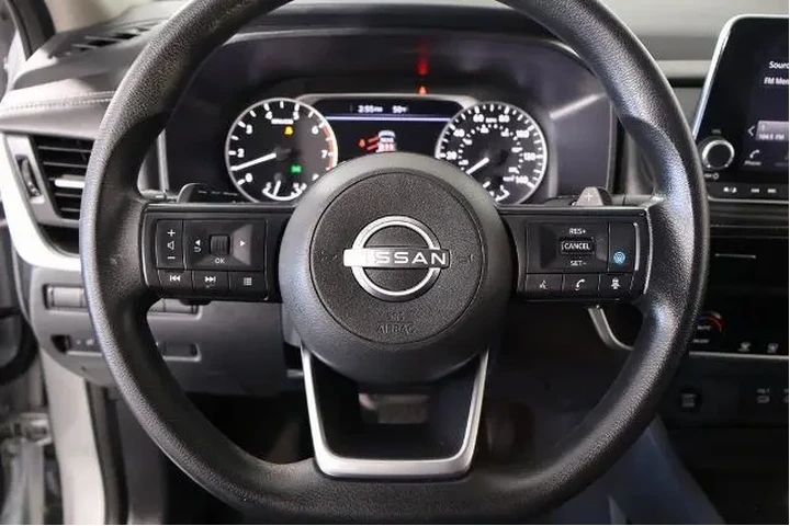 $23138 : Nissan Rogue 2024 SV 4dr Cro image 3