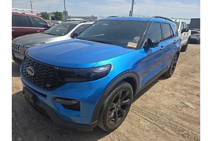 $35781 : Ford Explorer 2023 AWD ST 4d image 9