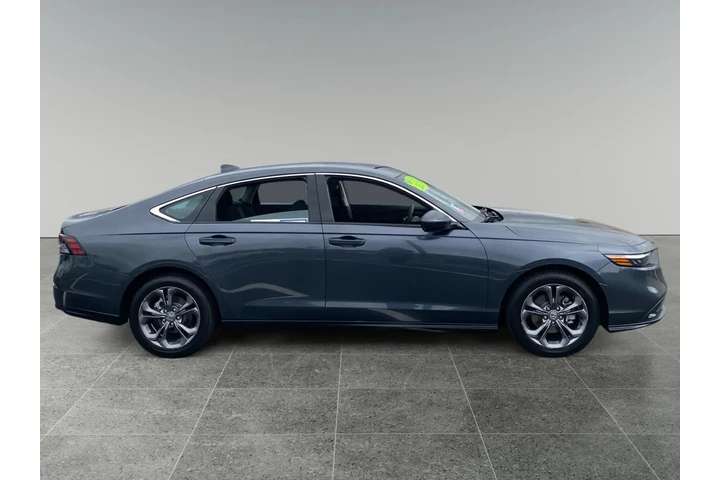 $27592 : Honda Accord 2023 image 6