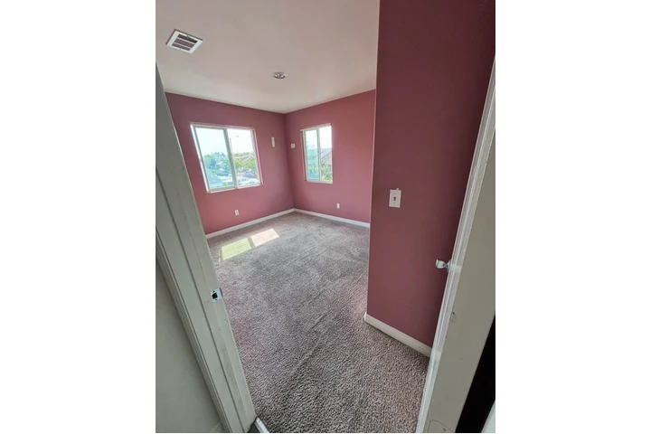 $750 : Bonito cuarto image 1