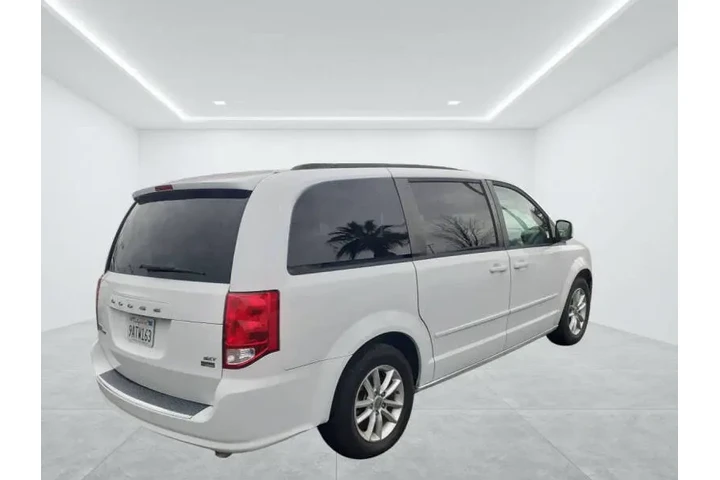 $7900 : 2016 Grand Caravan SXT image 4